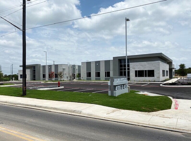 Primary Photo Of 4318 De Zavala Rd, San Antonio Unknown For Lease