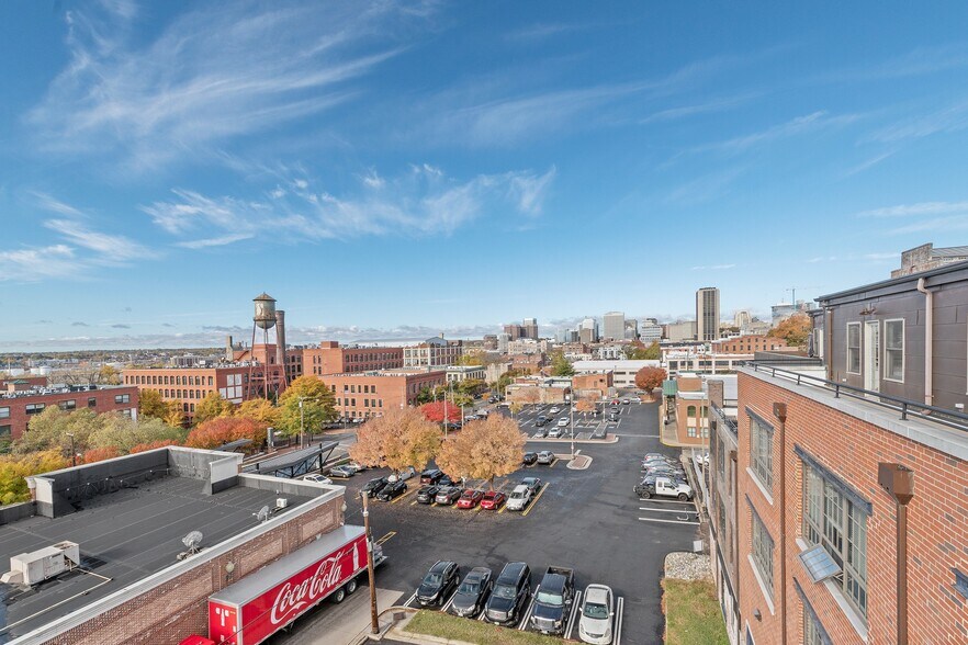 More Photos Of 2411 E Franklin St, Richmond Apartments For Lease