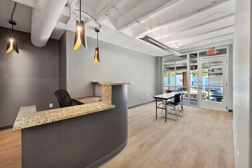 More Photos Of 2200 E Franklin Ave, Minneapolis Office For Lease
