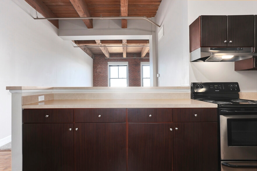 More Photos Of 412 W 8th St, Kansas City Apartments For Sale