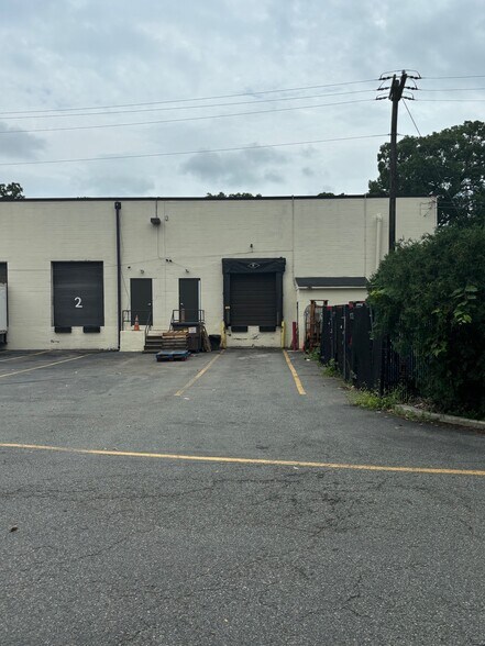 More Photos Of 1704 Taylors Ln, Cinnaminson Warehouse For Lease