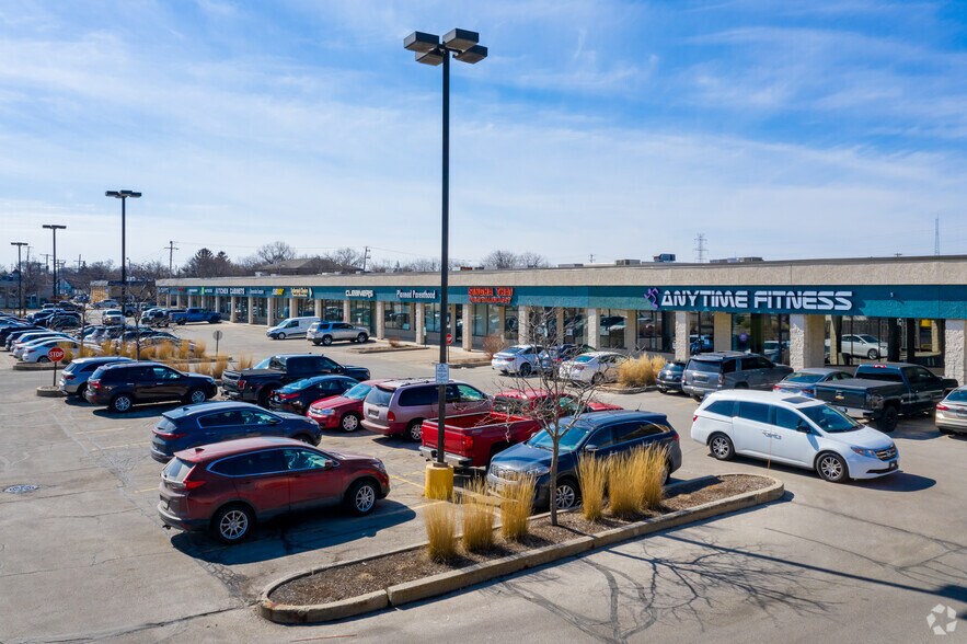 More Photos Of 2225-2267 S 108th St, West Allis Unknown For Lease