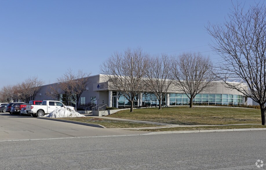 More Photos Of 1011 W 400 N, Logan Office For Lease