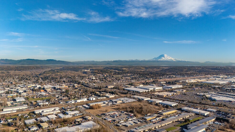 More Photos Of 506 1st St SW, Auburn Apartments For Sale