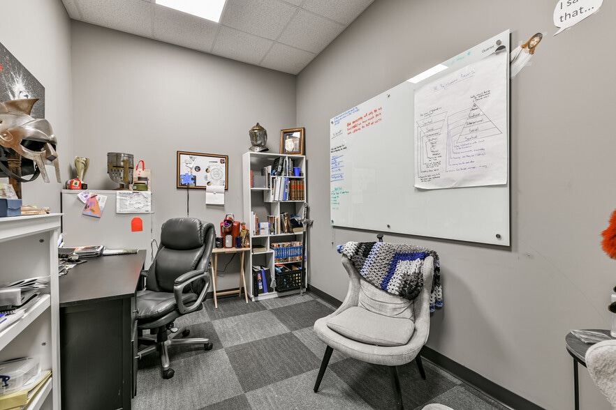 More Photos Of 1222 W Main St, Tomball Religious Facility For Sale