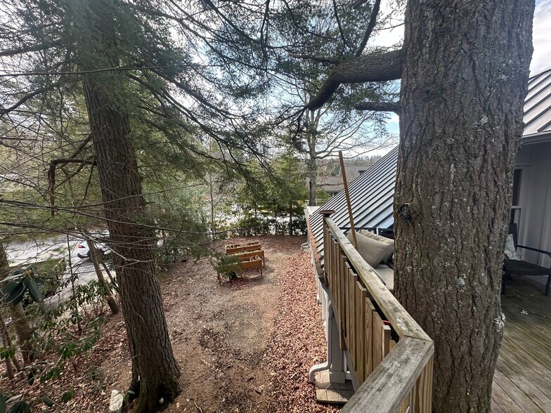 More Photos Of 430 Carolina Way, Highlands Flex For Sale