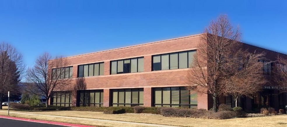 More Photos Of 960 W LeVoy Dr, Salt Lake City Office For Lease