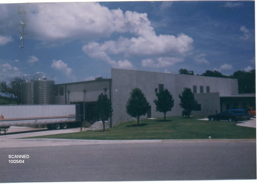 More Photos Of 3551 Cypert, Ardmore Manufacturing For Sale