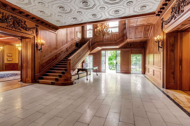 More Photos Of 672 Delaware Ave, Buffalo Office For Sale