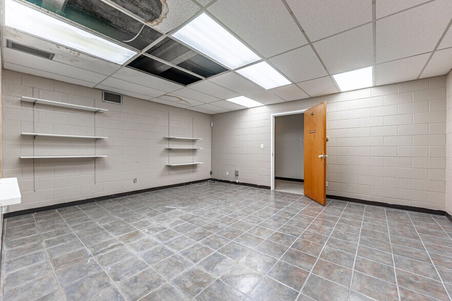 More Photos Of 1203 3rd Ave, Rockford Religious Facility For Sale