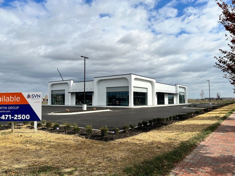 More Photos Of 1223 Hirschland Rd, Evansville Storefront Retail Office For Lease