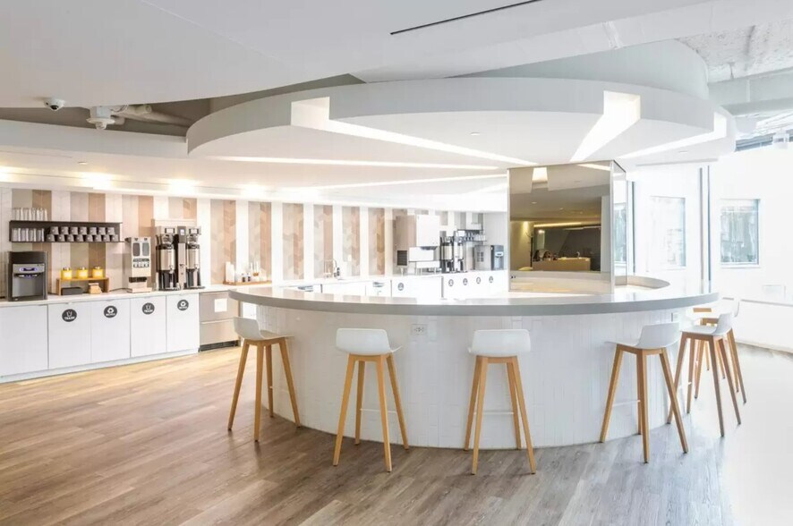 More Photos Of 3100 Clarendon Blvd, Arlington Coworking Space