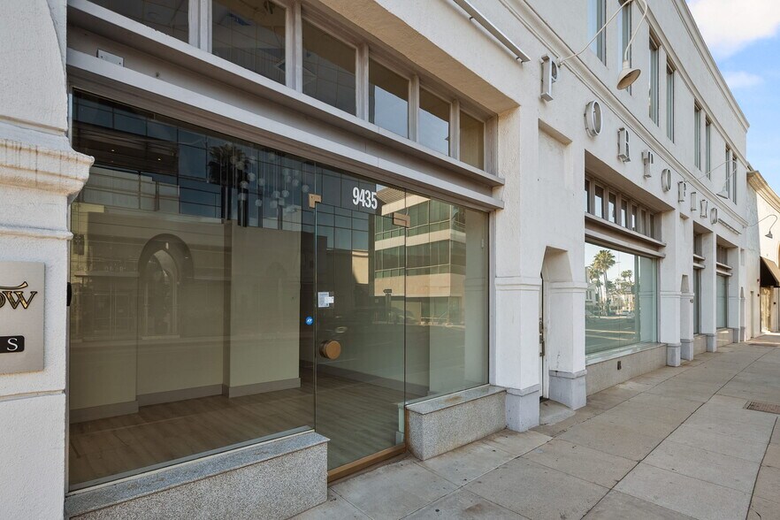 More Photos Of 9435-9439 Santa Monica Blvd, Beverly Hills Storefront Retail Office For Lease