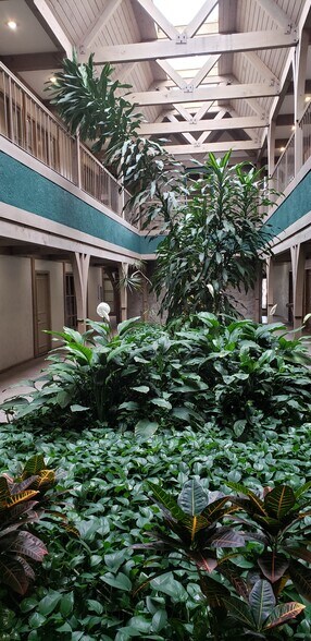 More Photos Of 4701 College Blvd, Leawood Medical For Lease