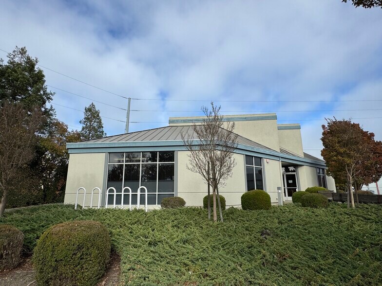 Primary Photo Of 1320 Stub Rd, Petaluma Office For Lease