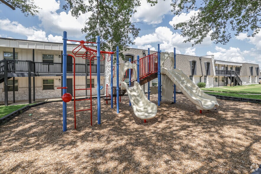 More Photos Of 1713 S Memorial Dr, Tulsa Apartments For Sale