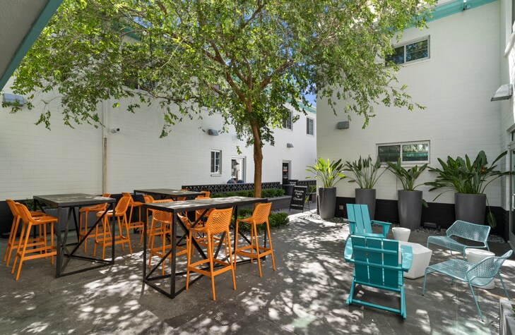 More Photos Of 124 S 6th St, Las Vegas Storefront Retail Office For Lease