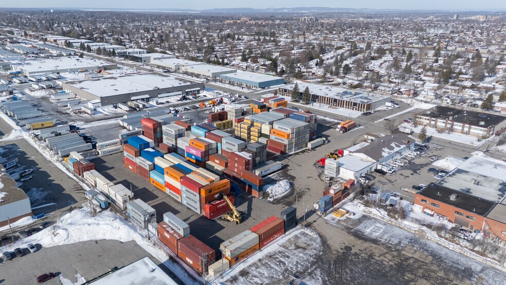 More Photos Of 124 Av Labrosse, Pointe-claire Land For Lease