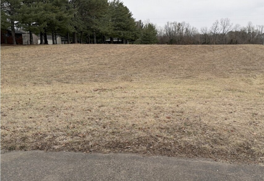 Primary Photo Of 2019 Main st, Salem Land For Sale