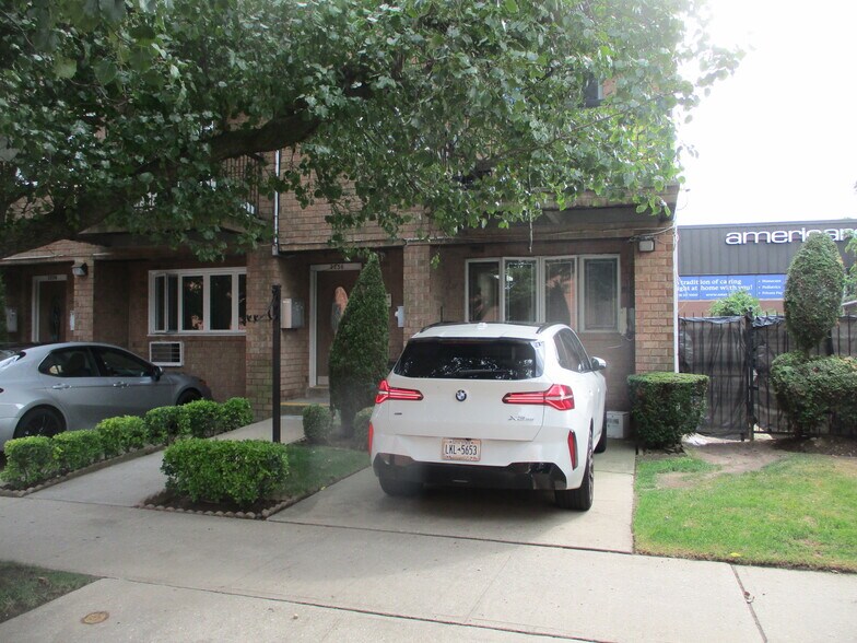 Primary Photo Of 2256 Hendrickson St, Brooklyn Apartments For Lease
