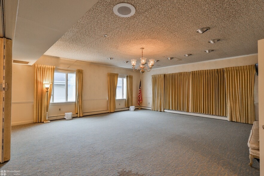 More Photos Of 1619 W Hamilton St, Allentown Funeral Home For Sale