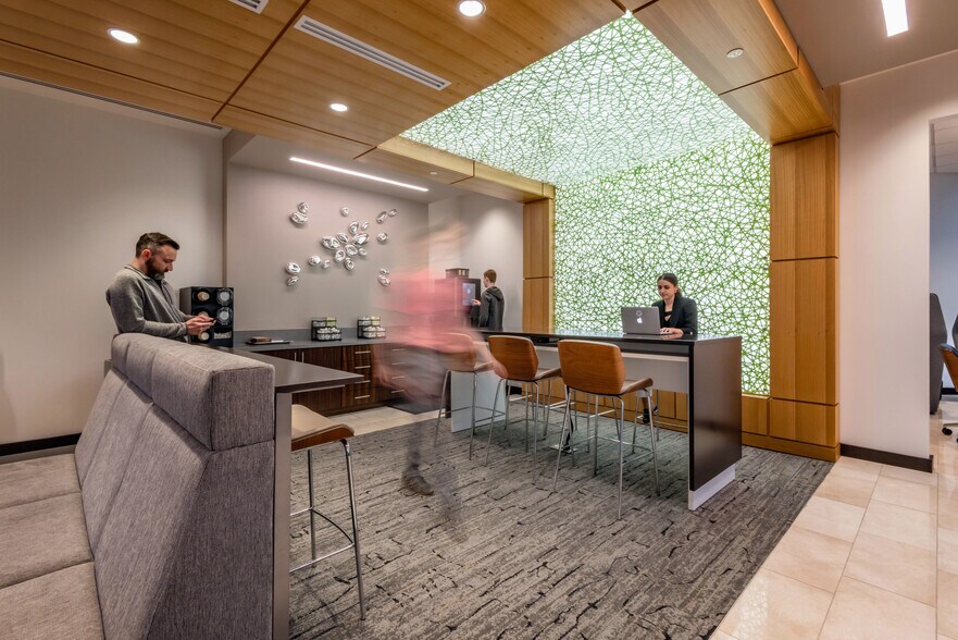 More Photos Of 3399 Peachtree Rd NE, Atlanta Coworking Space