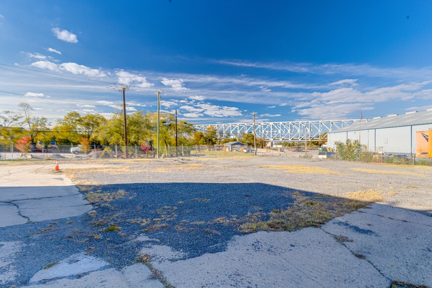 More Photos Of 900-912 Baltic Ave, Baltimore Warehouse For Sale