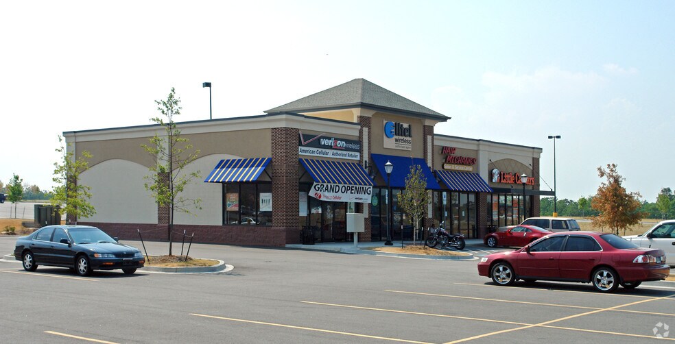 More Photos Of 1788 S Lake Dr, Lexington Freestanding For Lease