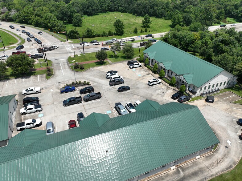 More Photos Of 1110 S Friendswood Dr, Friendswood Unknown For Lease