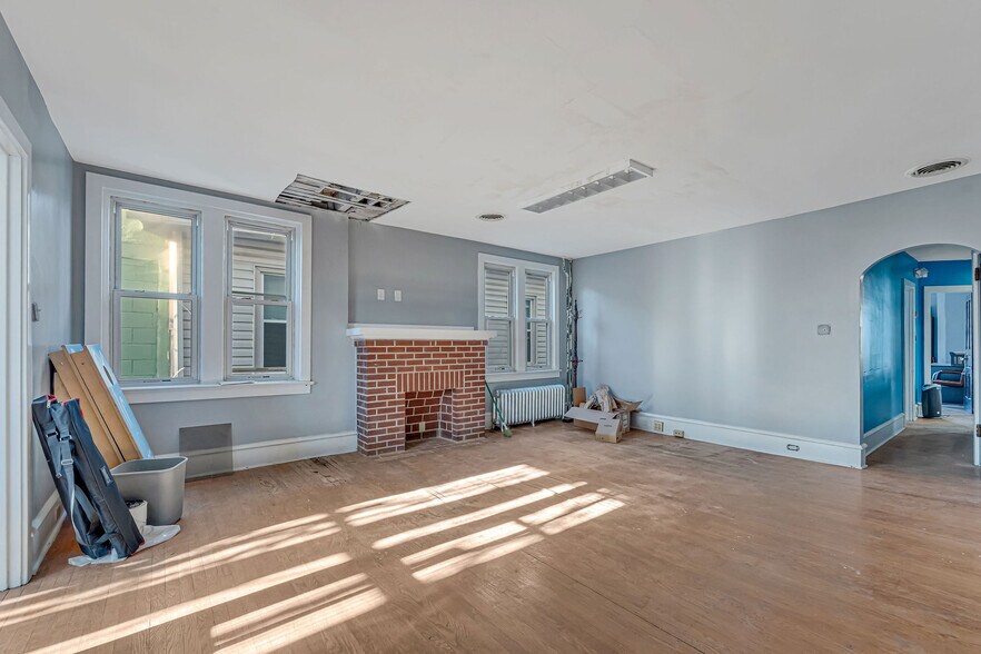 More Photos Of 535 Monmouth St, Gloucester City Medical For Sale