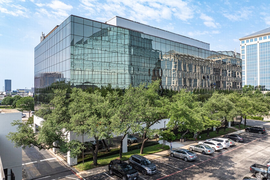 Primary Photo Of 14110 N Dallas Pky, Dallas Unknown For Lease