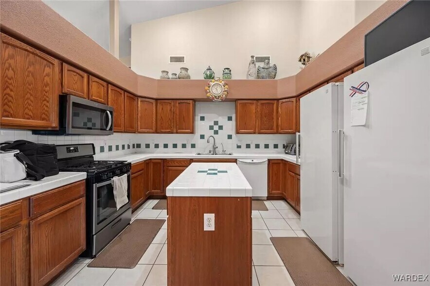 More Photos Of 1974 E Clear Lake Dr, Fort Mohave Assisted Living For Sale