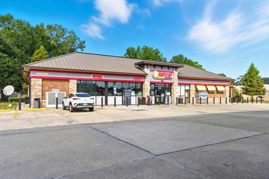 More Photos Of 2330 O'Neal Ln, Baton Rouge Convenience Store For Sale