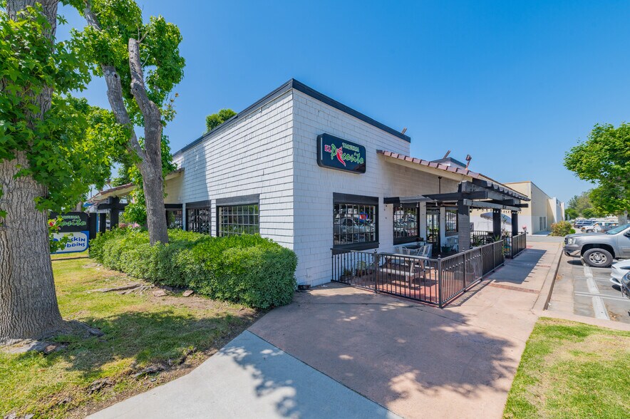 Primary Photo Of 1319-1329 N Grand Ave, Covina Restaurant For Sale