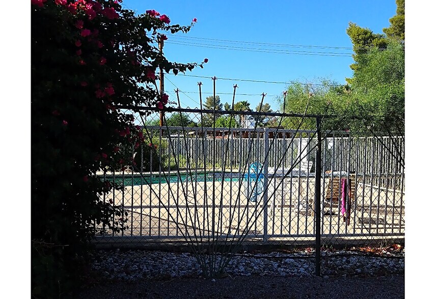 More Photos Of 6590 E Golf Links Rd, Tucson Apartments For Sale