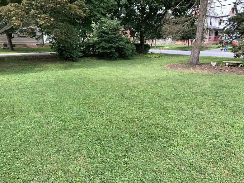 More Photos Of 422 S Main St, Shrewsbury Specialty For Sale