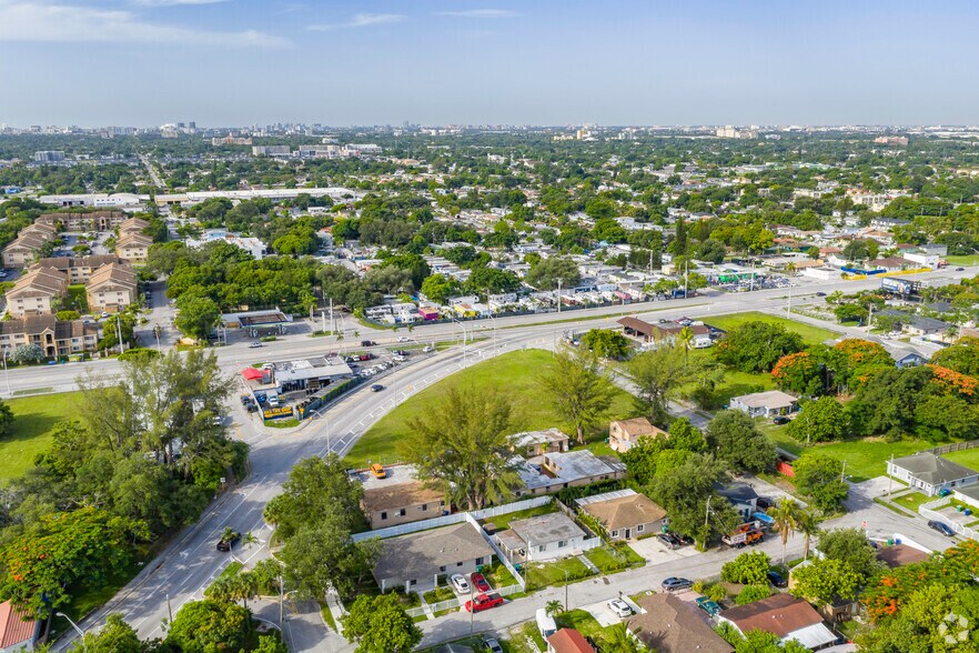 More Photos Of 7925 NW 13th Ct, Miami General Retail For Lease