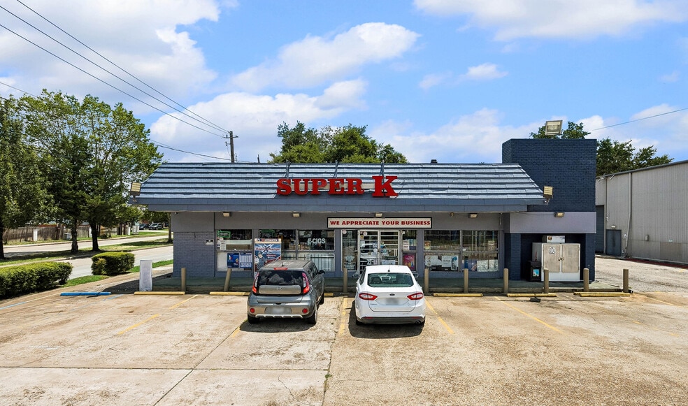 Primary Photo Of 1326 S Dairy Ashford Rd, Houston Convenience Store For Sale