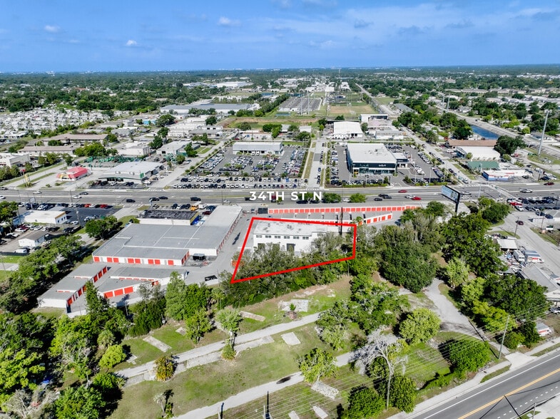 More Photos Of 6536 Lincoln Way N, Saint Petersburg Office For Lease
