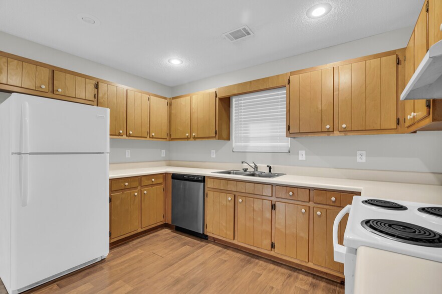 More Photos Of 738 Black Mountain Rd, Toccoa Apartments For Sale