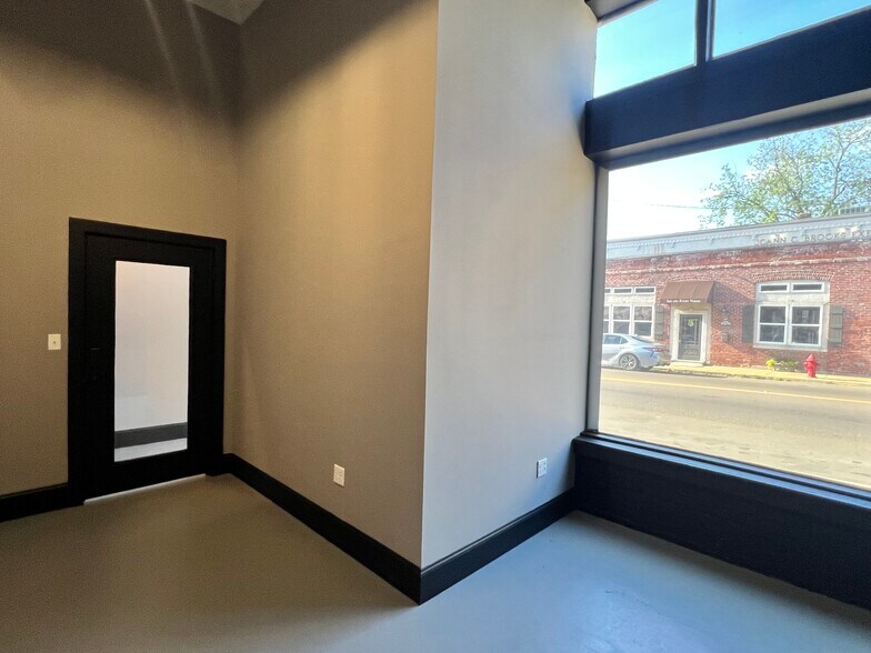 More Photos Of 231 W Peace St, Canton Coworking Space