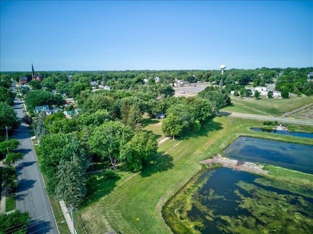 More Photos Of 702 Chestnut Ave, Marshfield Land For Sale