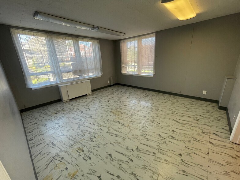 More Photos Of 609 Farmington Ave, Hartford Medical For Lease