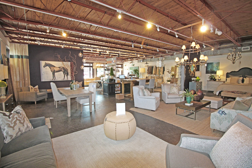 More Photos Of 30 N Main St, Alpharetta Storefront For Lease