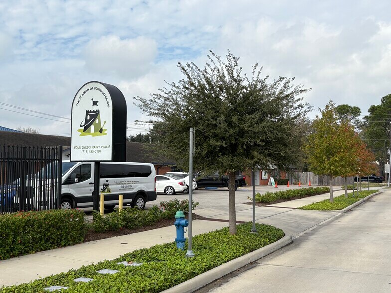 More Photos Of 2526 Walnut Bend, Houston Daycare Center For Sale