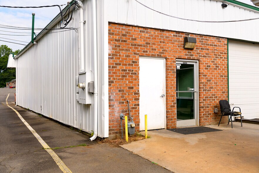 More Photos Of 921 Yadkinville Rd, Mocksville Carwash For Sale