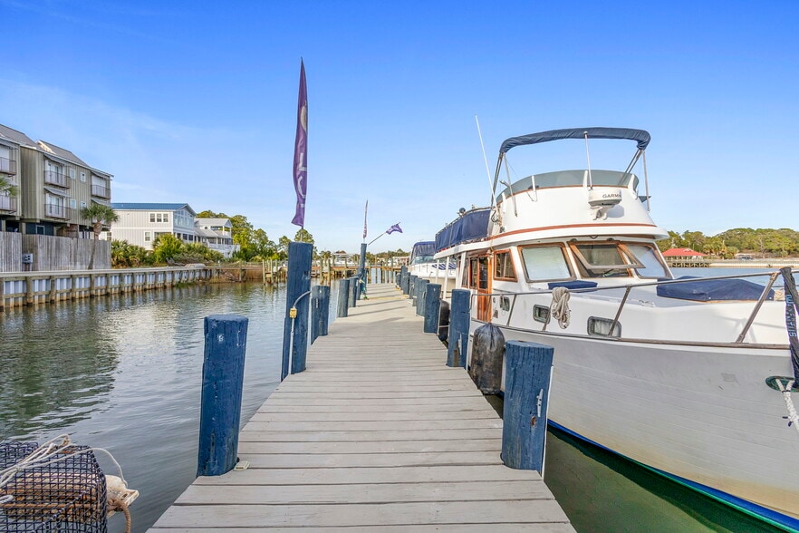 More Photos Of 275 Timber Island Rd, Carrabelle Restaurant For Sale