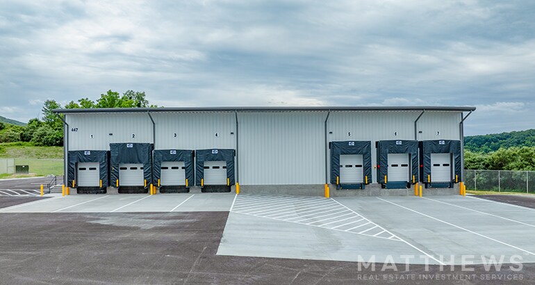 More Photos Of 447 Hawthorne Dr NE, Norton Warehouse For Sale