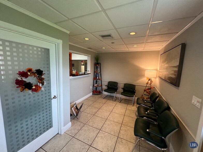 More Photos Of 2211 Sarno Rd, Melbourne Medical For Lease