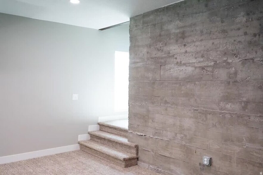 More Photos Of 7045 S 300 E, Midvale Apartments For Sale